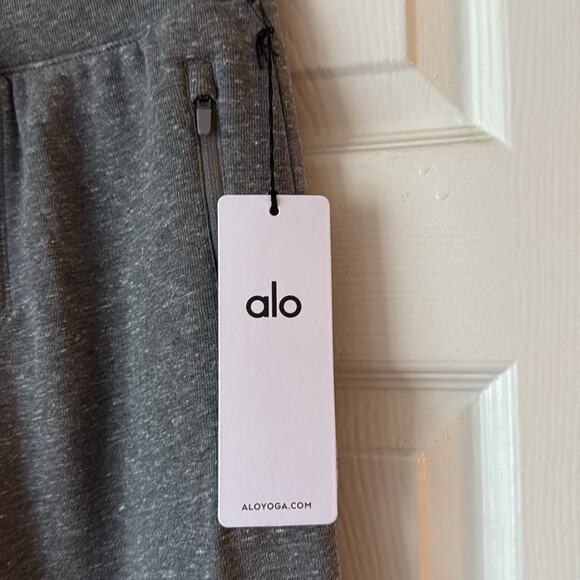 Alo Men's Triumph Restore Sweatpants Grey Triblend size small NWT - Picture 3 of 8
